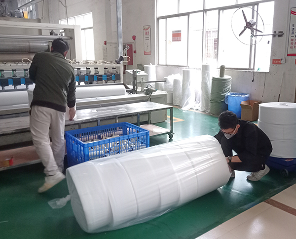 KN95口罩原材料供應廠家與環保材料的研發趨勢